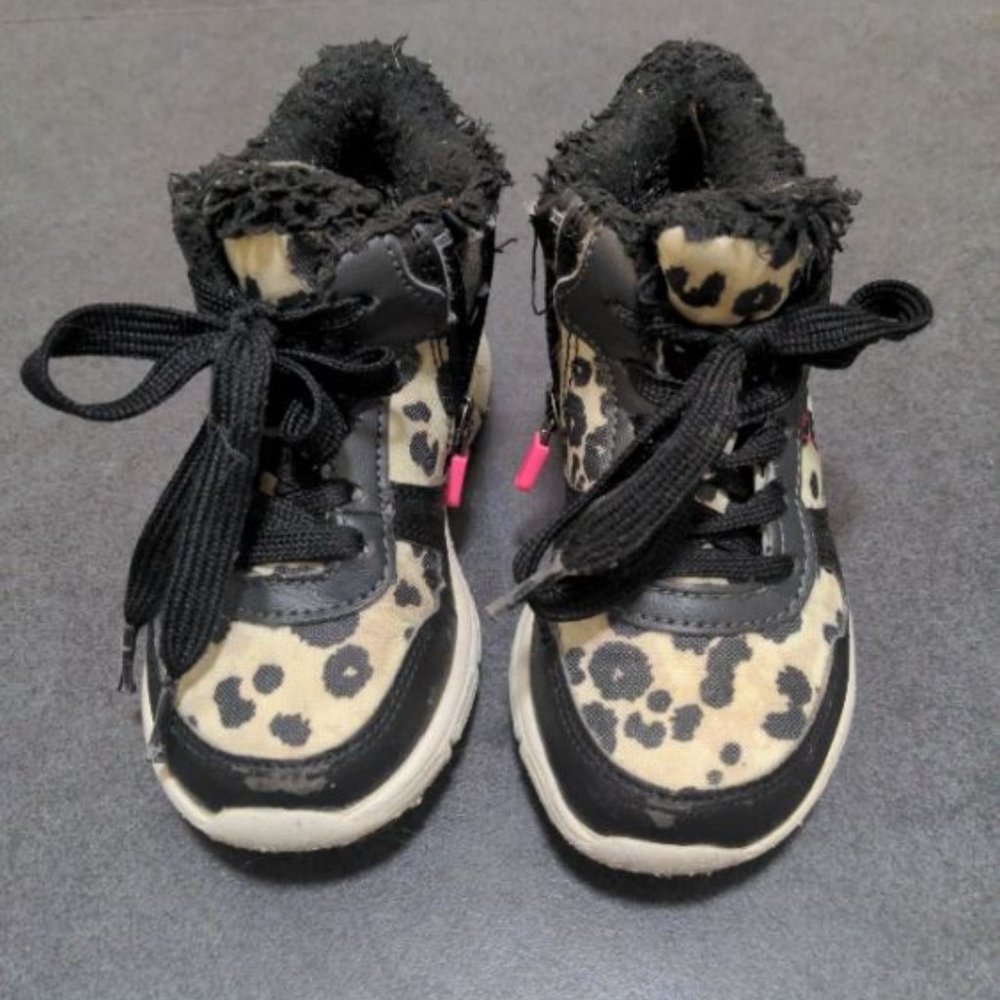H&M winter high top sneakers kids leopard boots running Size 8 Toddler